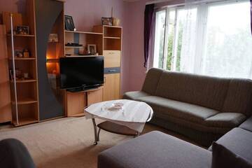 Фотографии Апартаменты Lovely 1Br/Ba Apt in center w/ balcony г. Кулдига (Латвия) №1 Фото Апартаменты Lovely 1Br/Ba Apt in center w/ balcony г. Кулдига 1