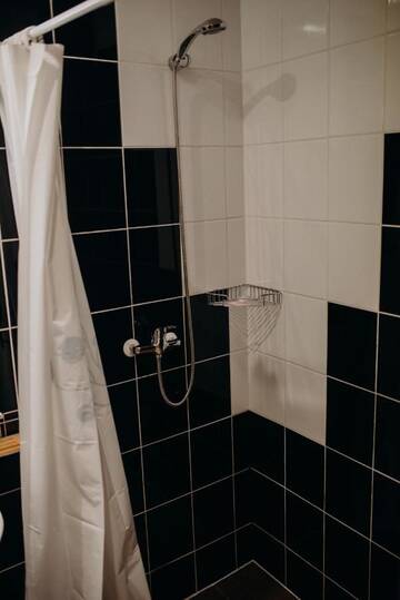 Фото номера Стандартный трехместный номер Отель Boutique Hotel Virkas muiža г. Кулдига 3