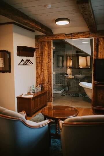 Фото номера Улучшенный двухместный номер с 1 кроватью Отель Boutique Hotel Virkas muiža г. Кулдига 6