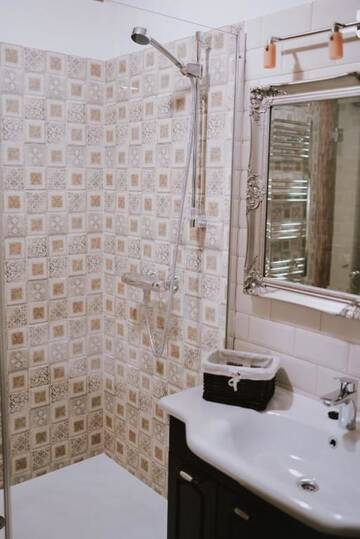 Фото номера Бутик-номер в мансарде Отель Boutique Hotel Virkas muiža г. Кулдига 8